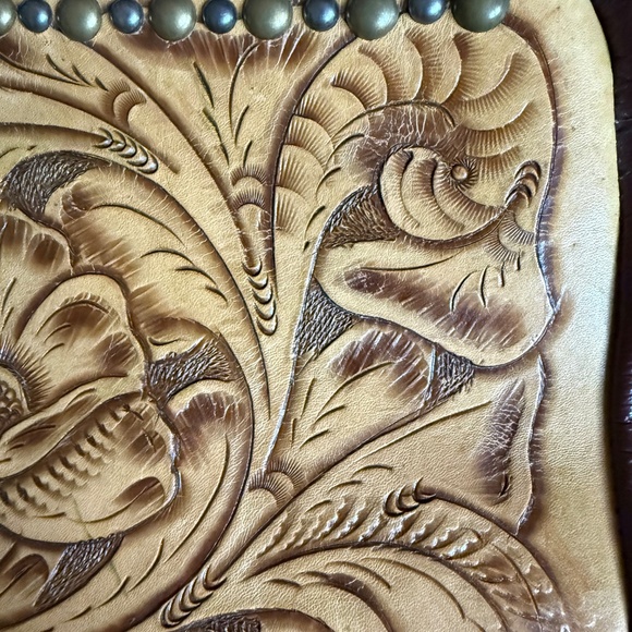 RARE FIND! JUAN ANTONIO Tooled Floral Luxury Leather Studded Crossbody - Picture 2 of 8
